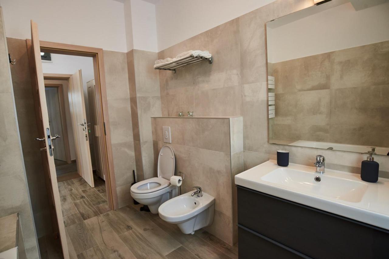 At Central Apartments Bucharest Luaran gambar